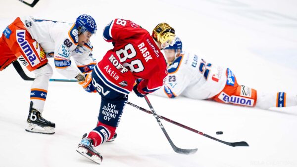 IFK saa megamatkalaisten tuen taakseen Tampereella – tässä kokoonpano