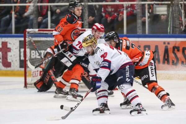 SVEA Matsiraportti: ”Paljon tunnetta pelissä”