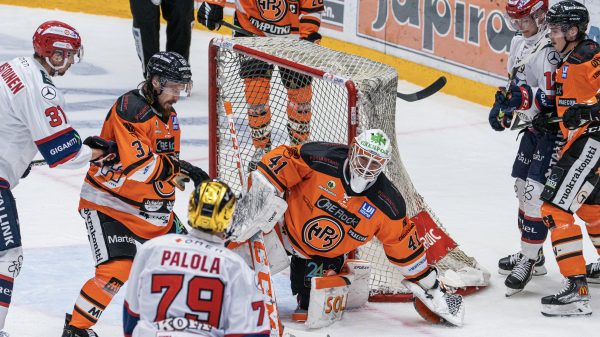 FORENOM MATSIRAPORTTI: HIFK:lle tappio Hämeenlinnasta