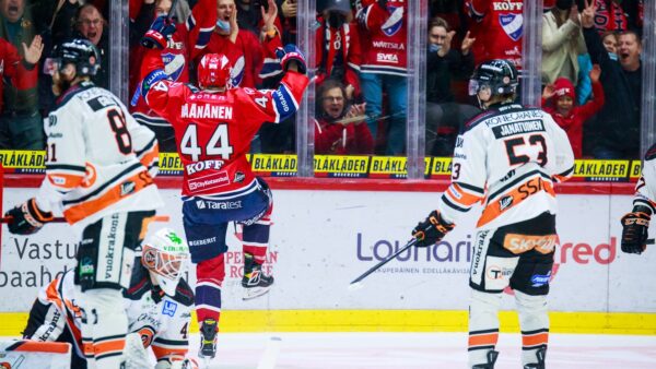 Miro Väänänen viihtyy Stadissa – ”Läppä lentää ja kaikki tulee toimeen toistensa kanssa”