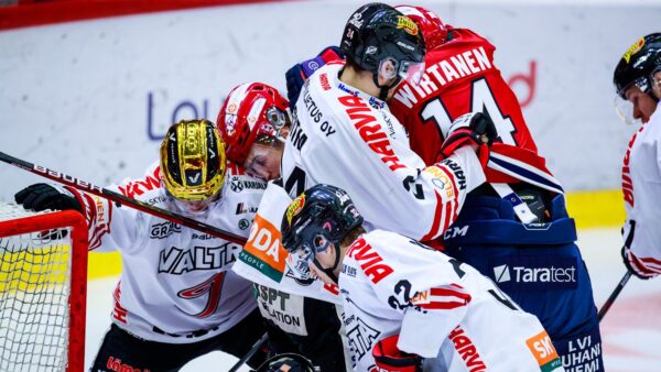 Aika tuli vastaan maali-iloittelussa JYPiä vastaan – Katso matsikuvat!