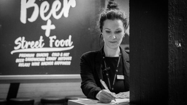 FREE.fi | PEOPLE OF HIFK: Ottelutapahtuman elämys