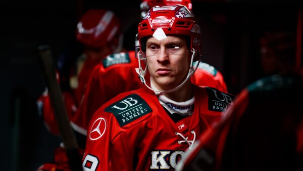 GIGANTTI Pregame Studio: Panokset tapissa