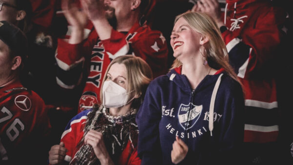 Kyocera uutisminuutti: Neljännesfinaalisarjan voitot HIFK:lle 2-1