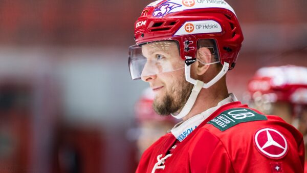 Johan Motin palaa kaukaloon perjantaina