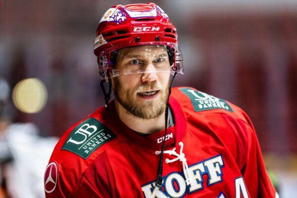 Kyocera uutisminuutti: Melart sovittaa kultatsubua