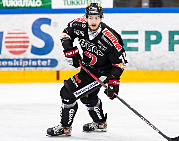 JYP lainaa puolustaja Niko Seppälän viikoksi HIFK:lle