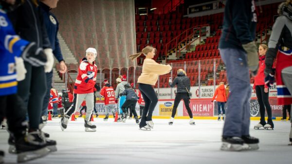 Lauantai starttaa yleisöluistelulla Nordiksella