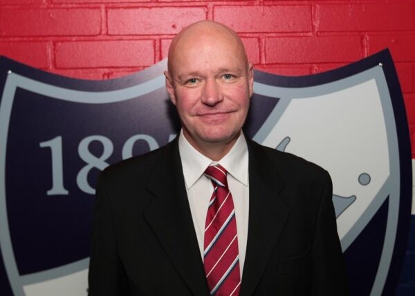 Simo Saarinen 60 vuotta – HIFK onnittelee