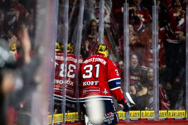 Kyocera uutisminuutti: Semifinaalit kutsuvat!