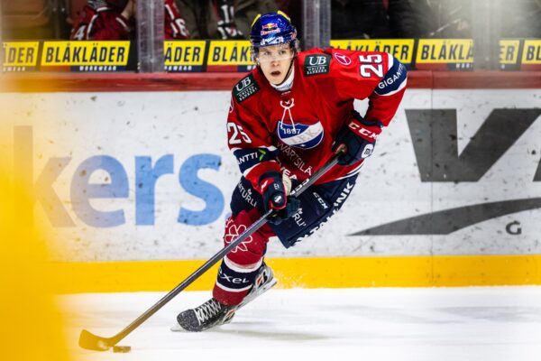 Neljä HIFK:n pelaajaa Pikkuleijoniin