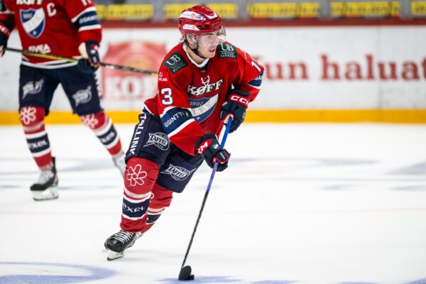 PINNALLA – Joni Ikonen: ”Meidän kopissa kaikki haluavat onnistua”