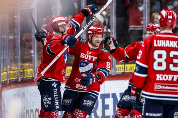 Perjantaina viikon ainoa himamatsi – TPS vierailee Stadissa