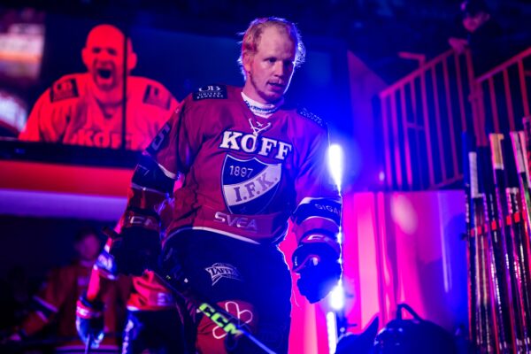 GIGANTTI Ottelustudio: Tahtipuikko kädessä illan matsiin