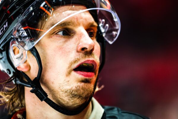 Kasper Lundell siirtyy vuokralle HPK:hon – Antti Pihlström HIFK-paitaan