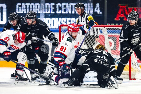Tänään kahvataan Turussa – Tsekkaa kokoonpano!