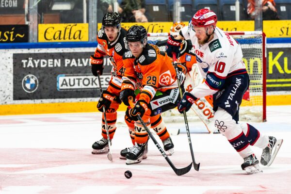 Perjantai-illaksi Hämeenlinnaan – Kokoonpanoon vain yksi muutos