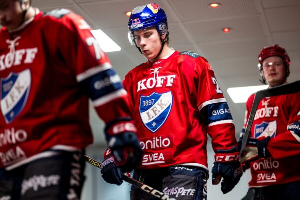 GIGANTTI Ottelustudio: Haastaminen, luistelu ja päättäväisyys