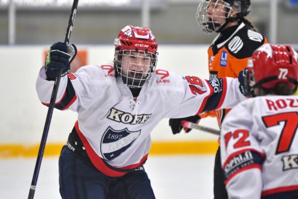 Gimmat pelaa Suomen mestaruudesta Naisten Liigan finaaleissa