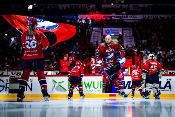 GIGANTTI OTTELUSTUDIO: Isolla sydämellä