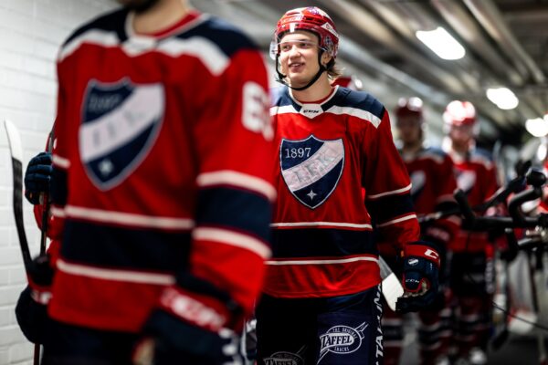 Lipunmyynti elokuun treenimatsiin on alkanut