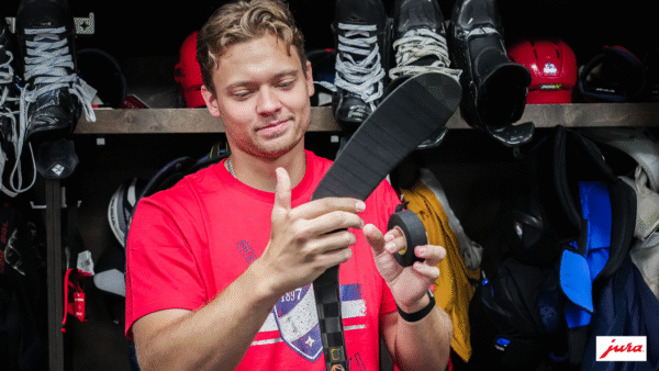 Latvialaispuolustaja Markuss Komuls tryout-sopimuksella Stadiin