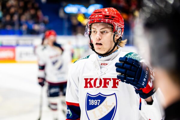 Puolustaja Arttu Kärjen tryout-sopimusta jatkettu